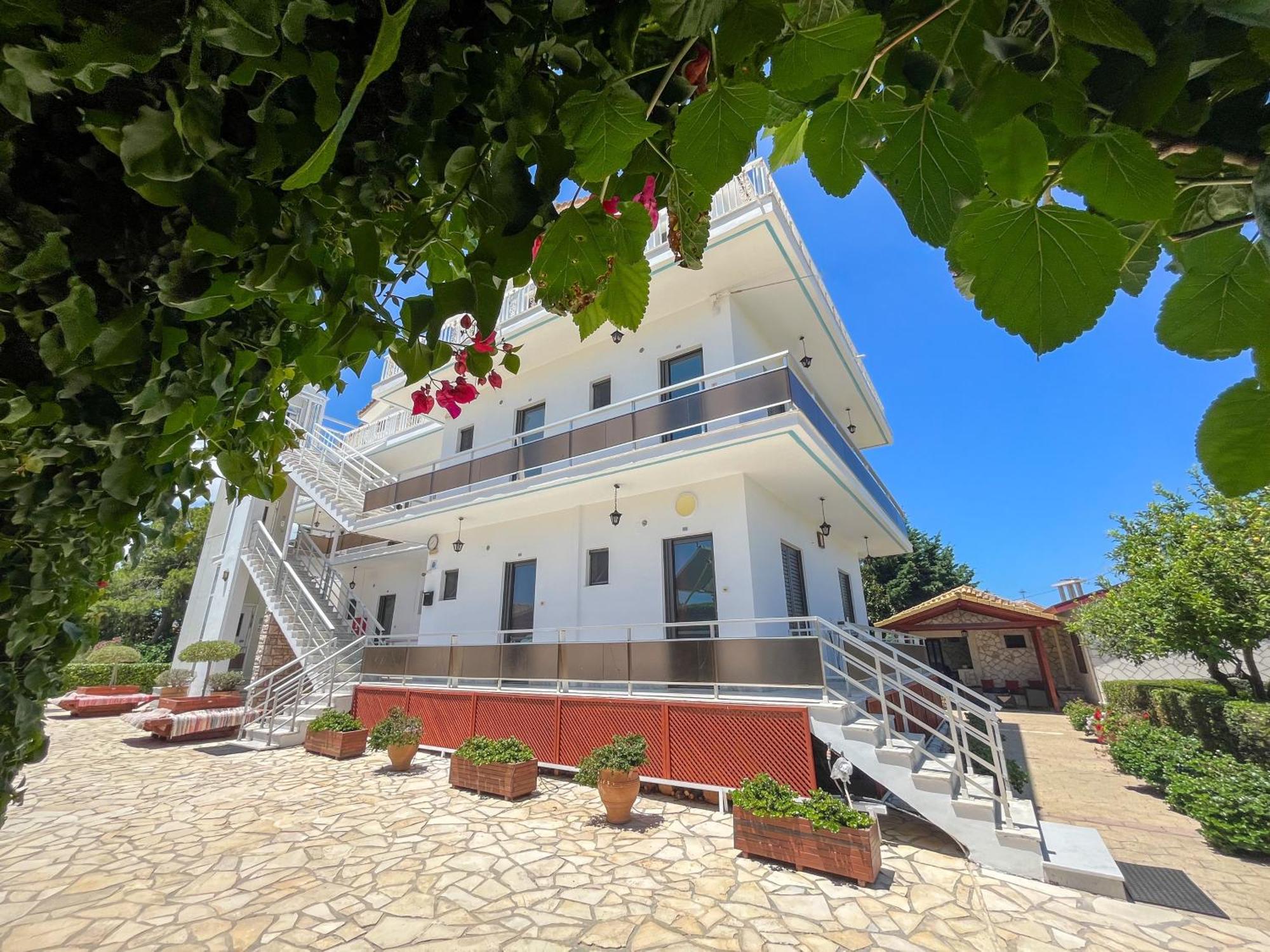 Pettas Apartments Zakynthos Town Luaran gambar